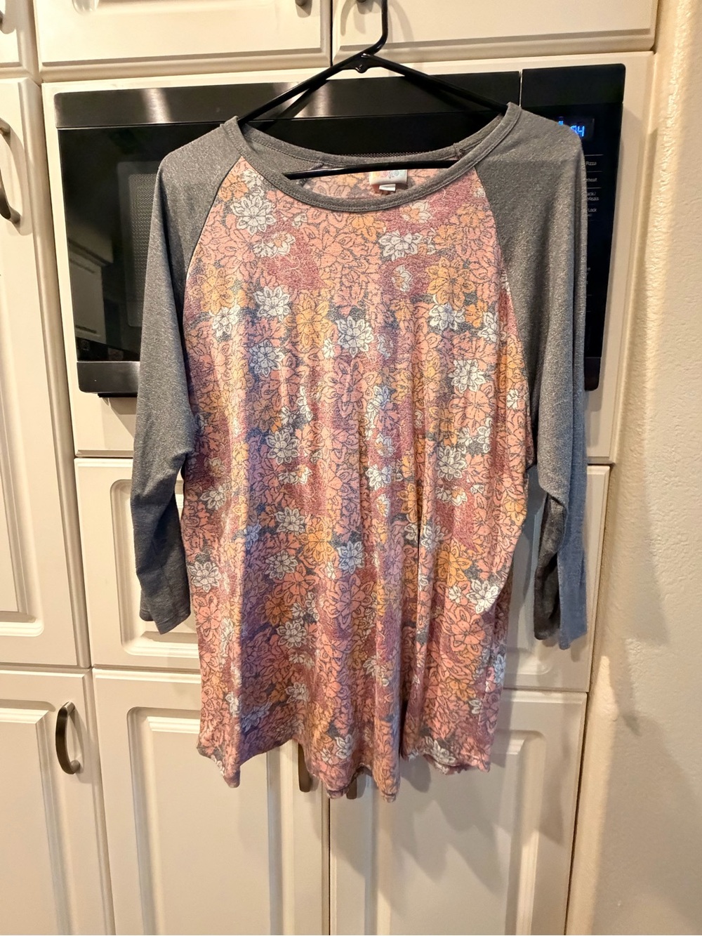 LuLaRoe Floral Raglan Long Sleeve Top in Pink and Gray